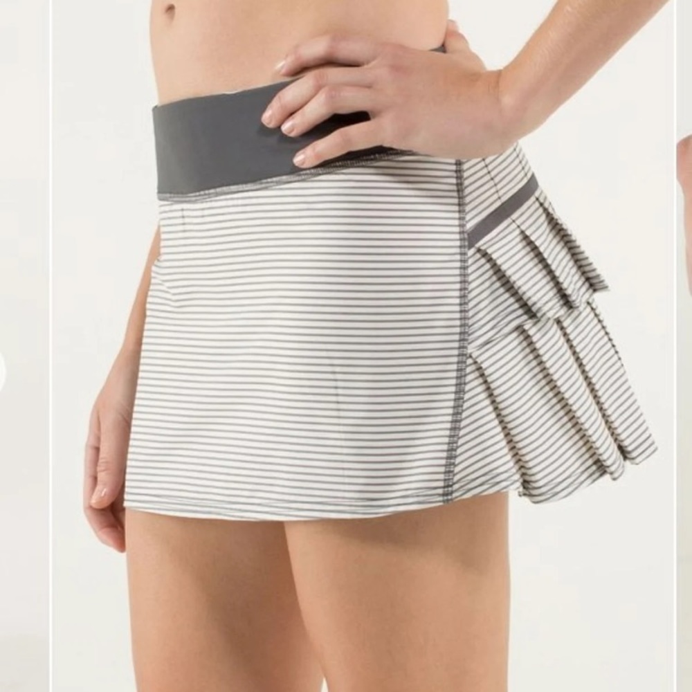 Lululemon 8 Pace Setter Angel Wing Hyper Stripe